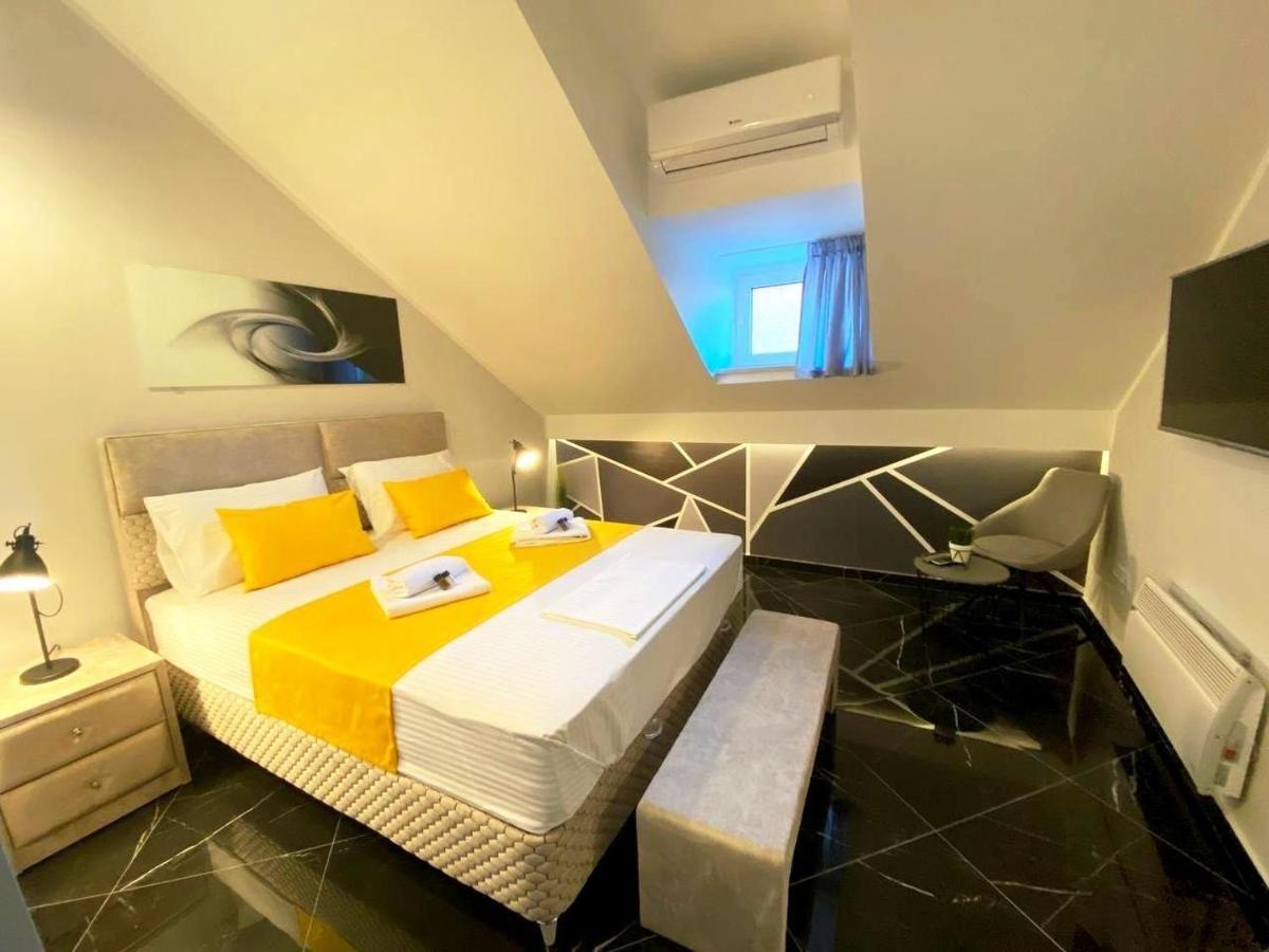 D & Sons Apartments Kotor Bagian luar foto
