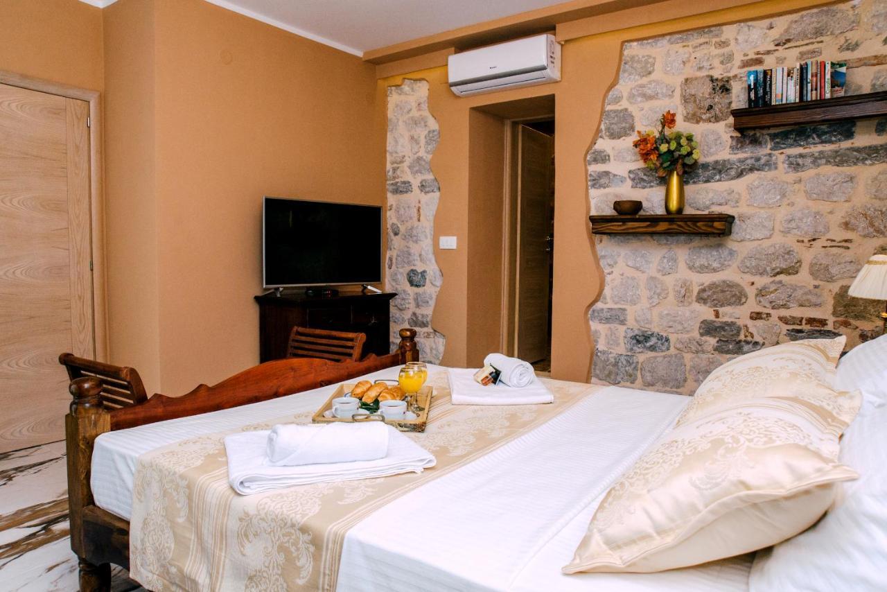 D & Sons Apartments Kotor Bagian luar foto