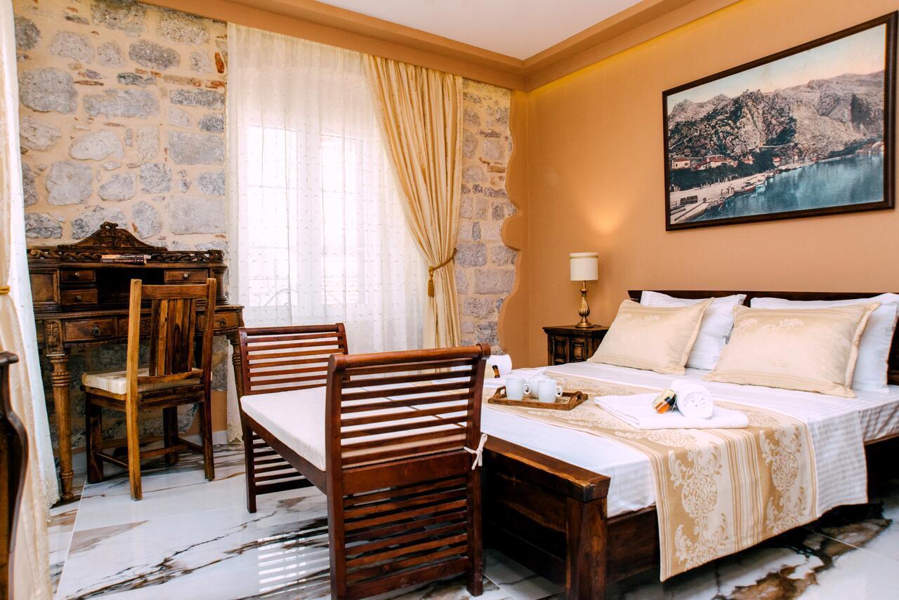 D & Sons Apartments Kotor Bagian luar foto