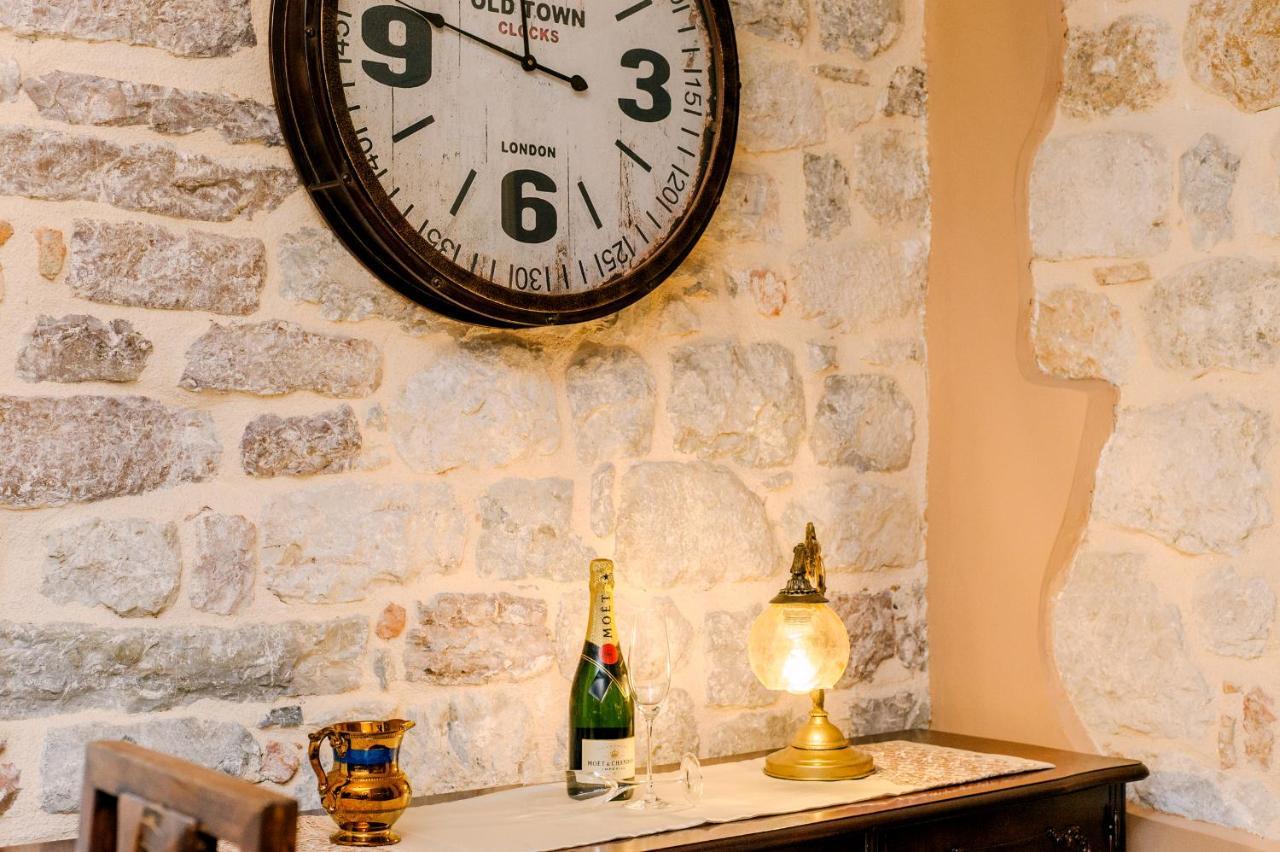 D & Sons Apartments Kotor Bagian luar foto