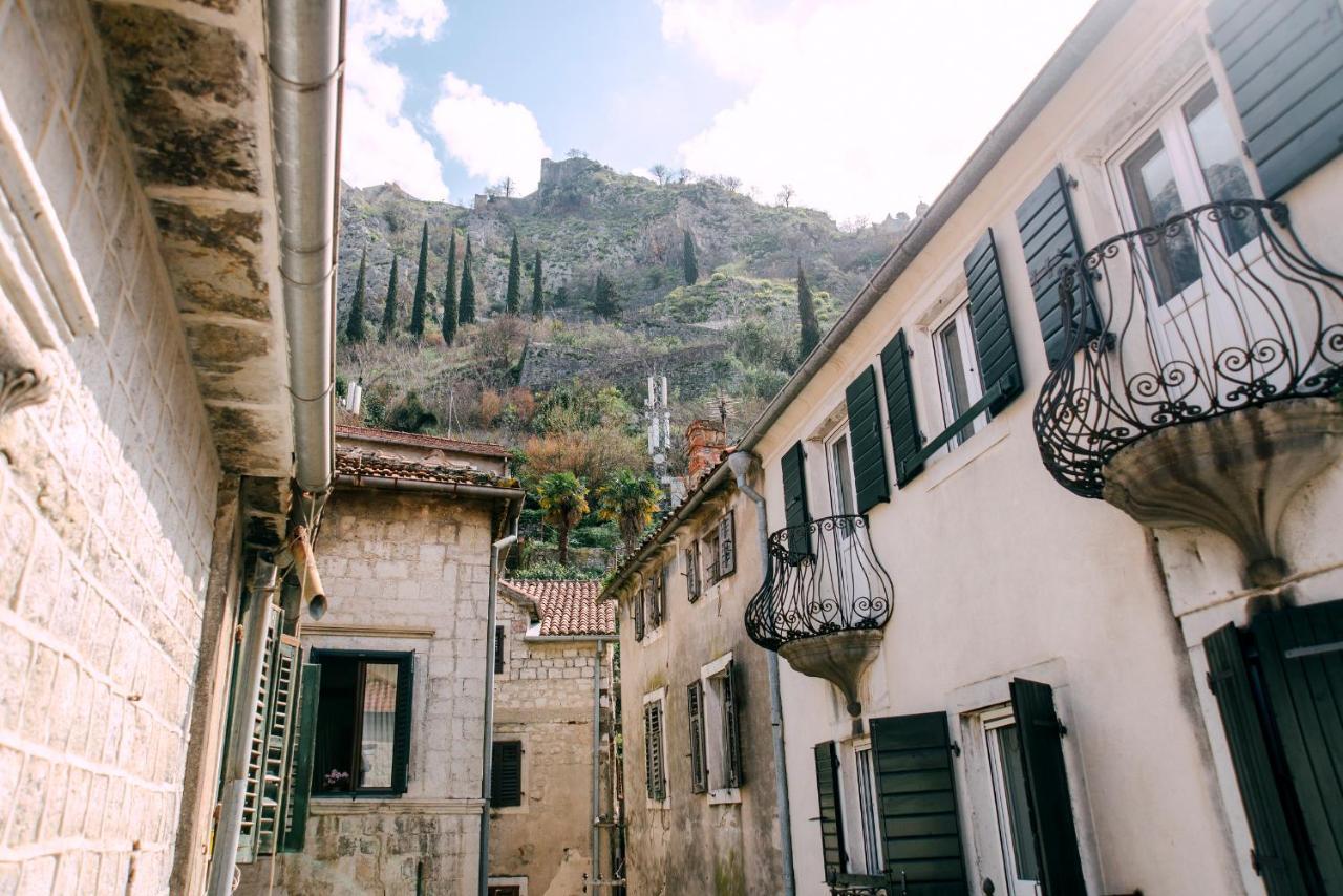 D & Sons Apartments Kotor Bagian luar foto